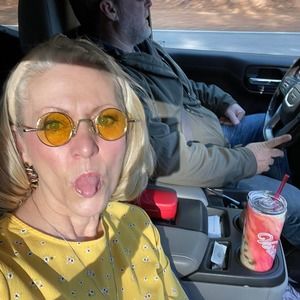 Meet your Posher, Veronica